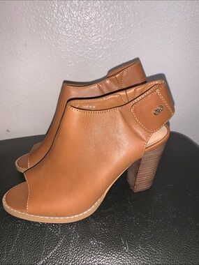 Cole Haan Tan Open-Toe Stacked Block Heel Sandals